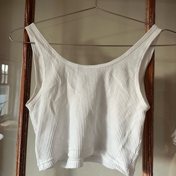 Aritzia TNA Waffle Notch Tank - Picture 3 of 4